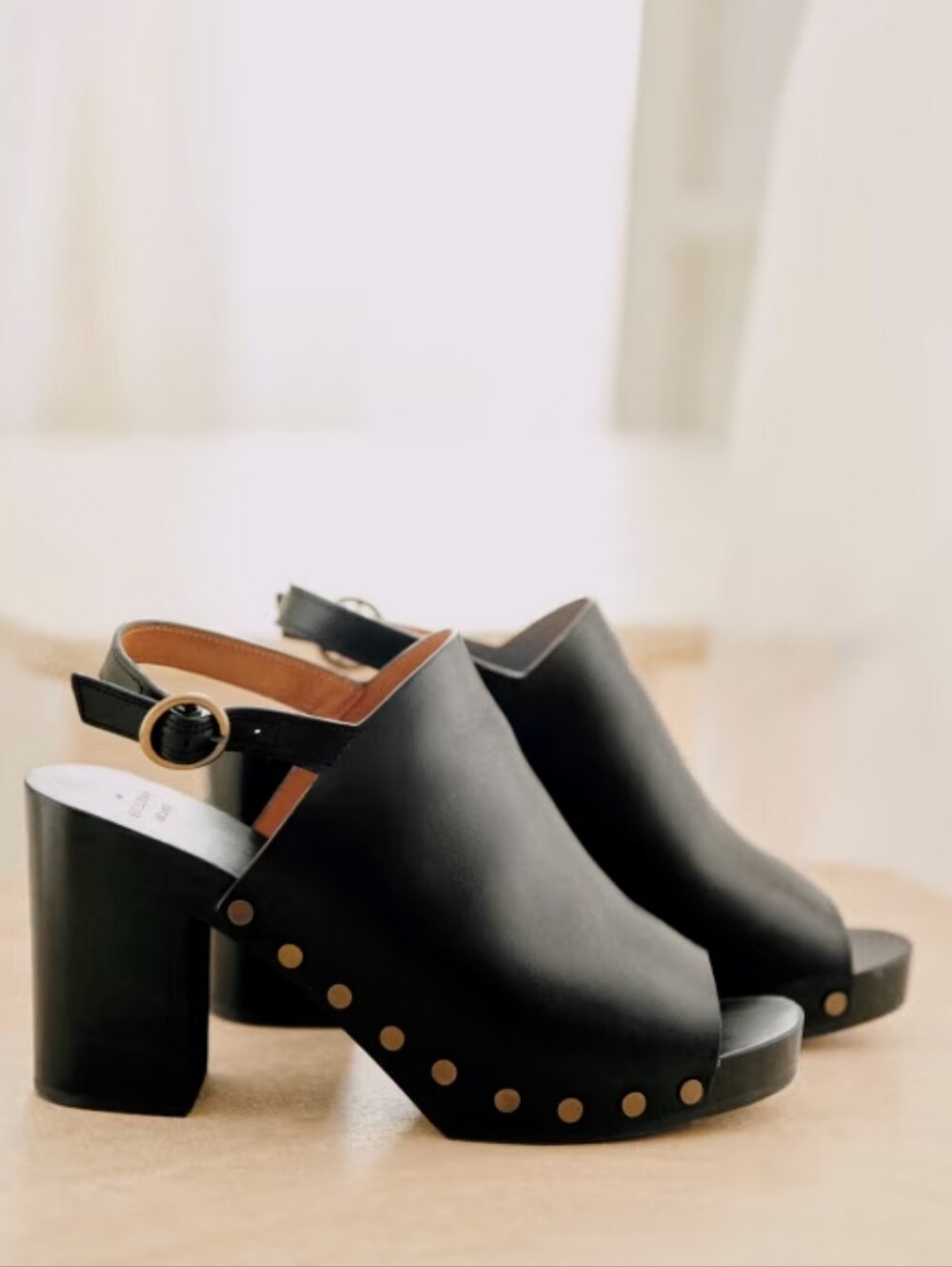 Sézane Dakota High Clogs in Smooth Black Heritage leather FR38/US7